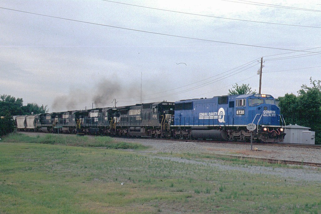 NS SB freight